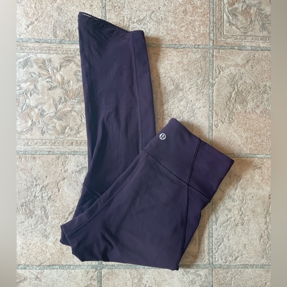 Lululemon crop leggings - Picture 1 of 2